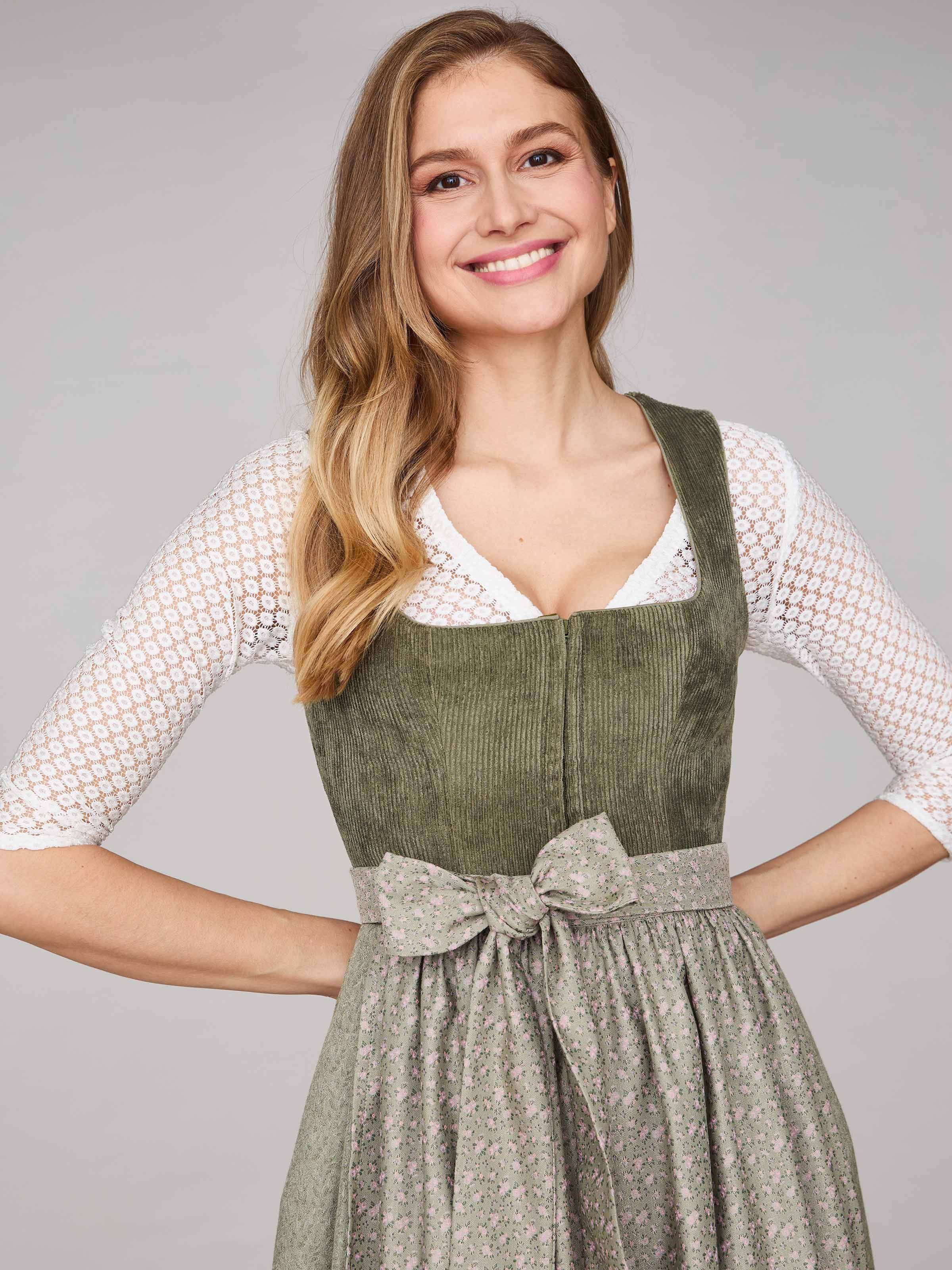 Grünes Dirndl mit Cord-Mieder