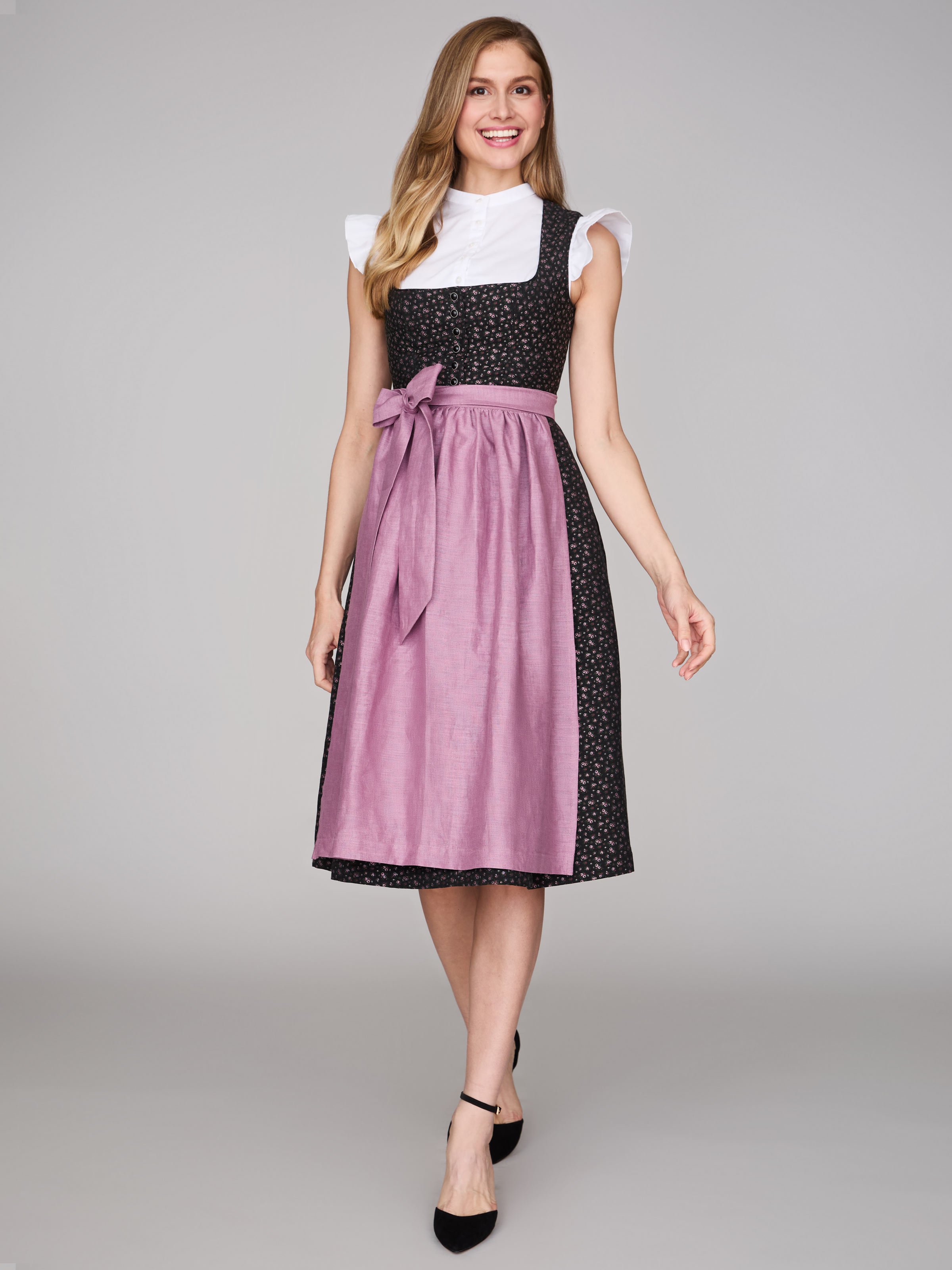 Schwarzes Dirndl mit Streublumenmuster