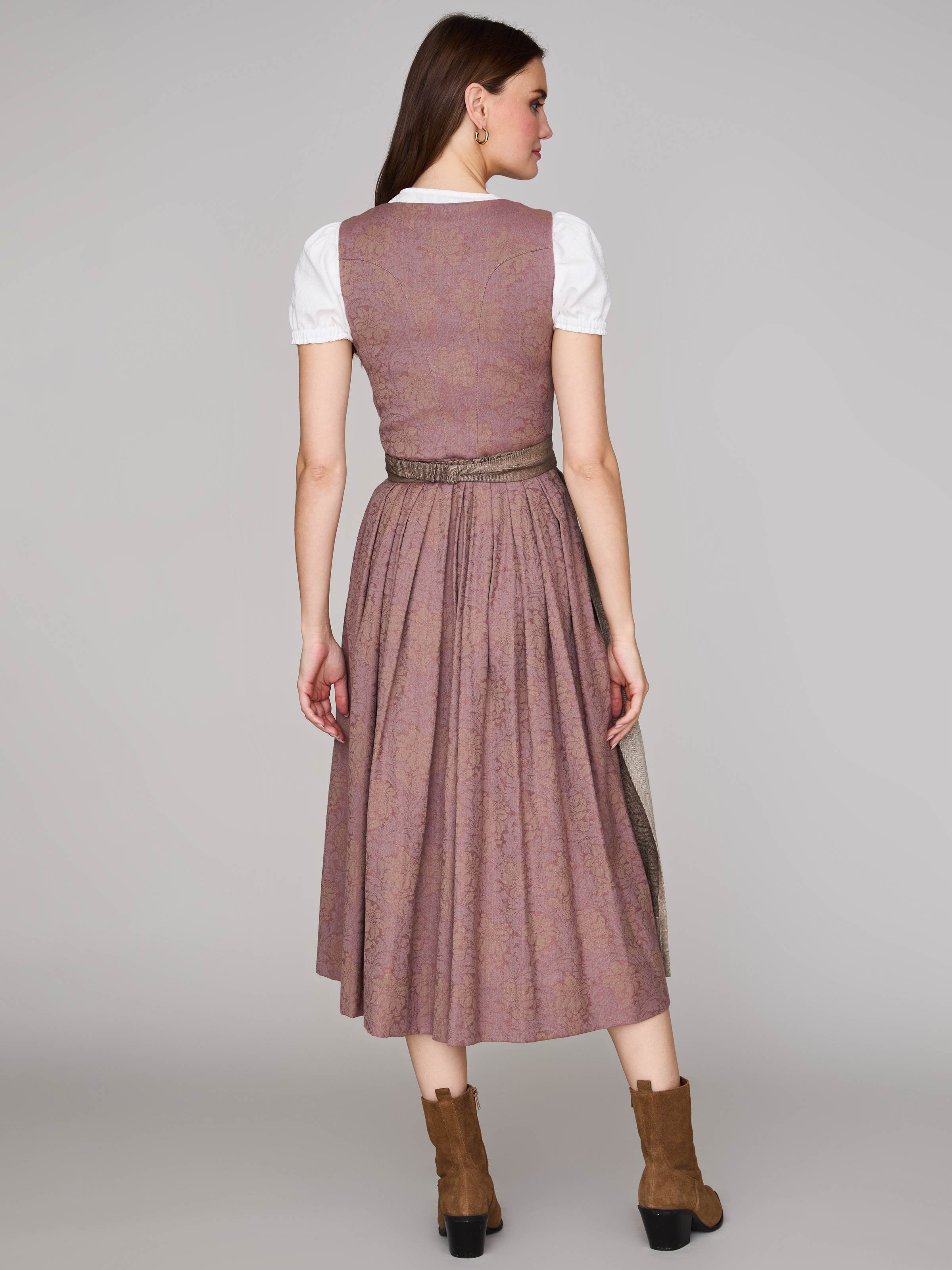 Dirndl in Malve mit floralem Muster