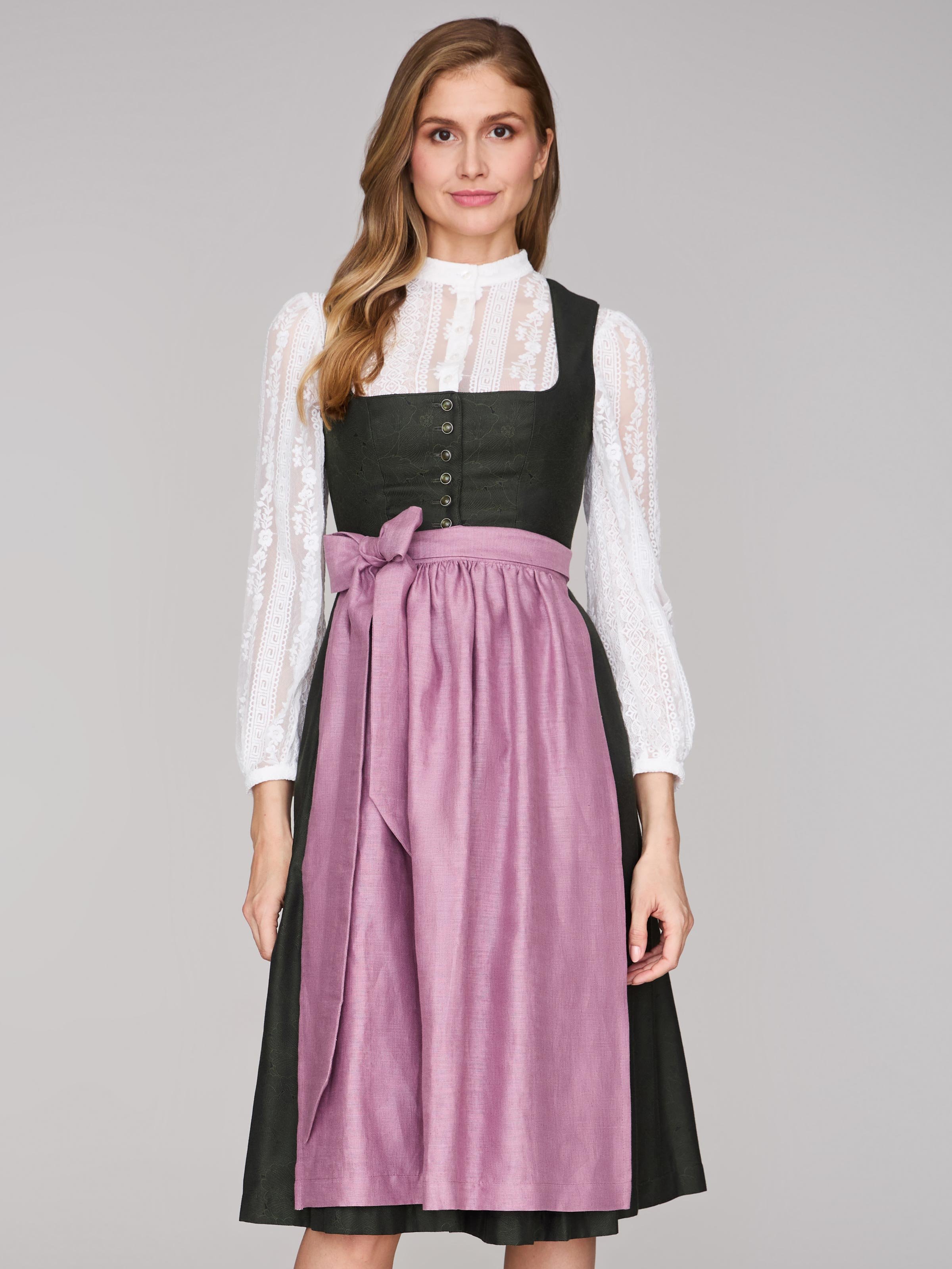 Grünes Dirndl mit Knöpfen 