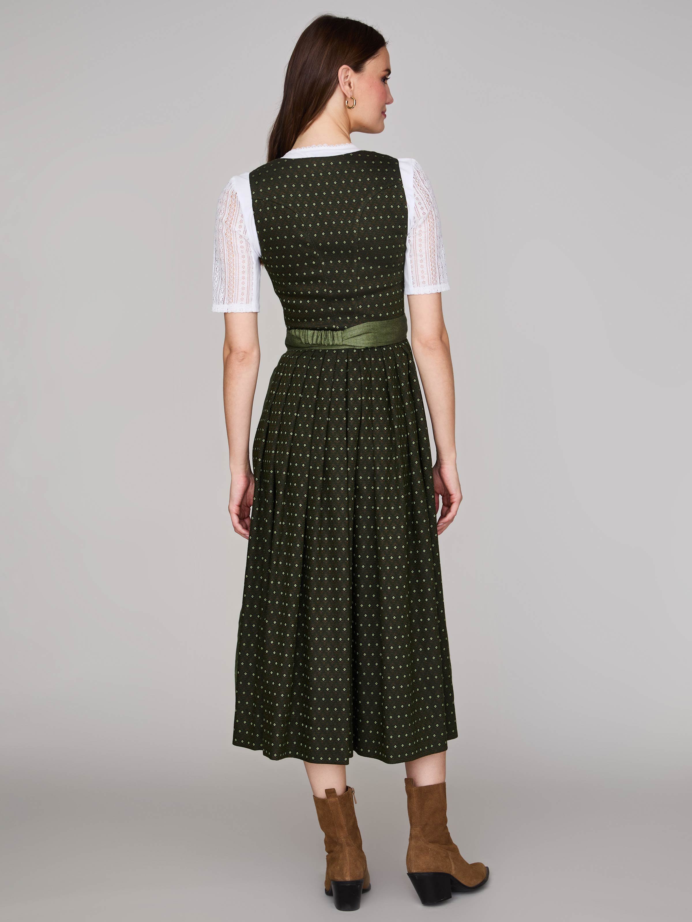 Grünes Dirndl mit Streublumenmuster