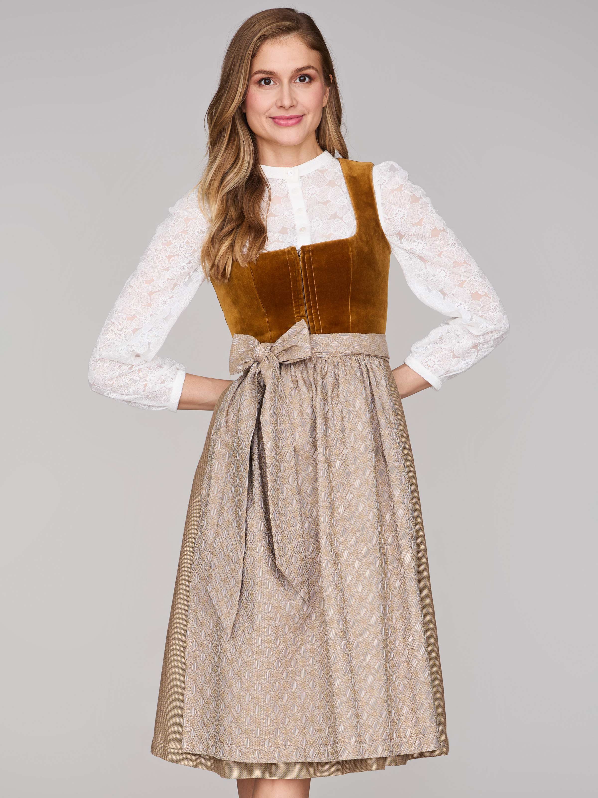 Karamell-farbenes Dirndl mit Samt-Mieder