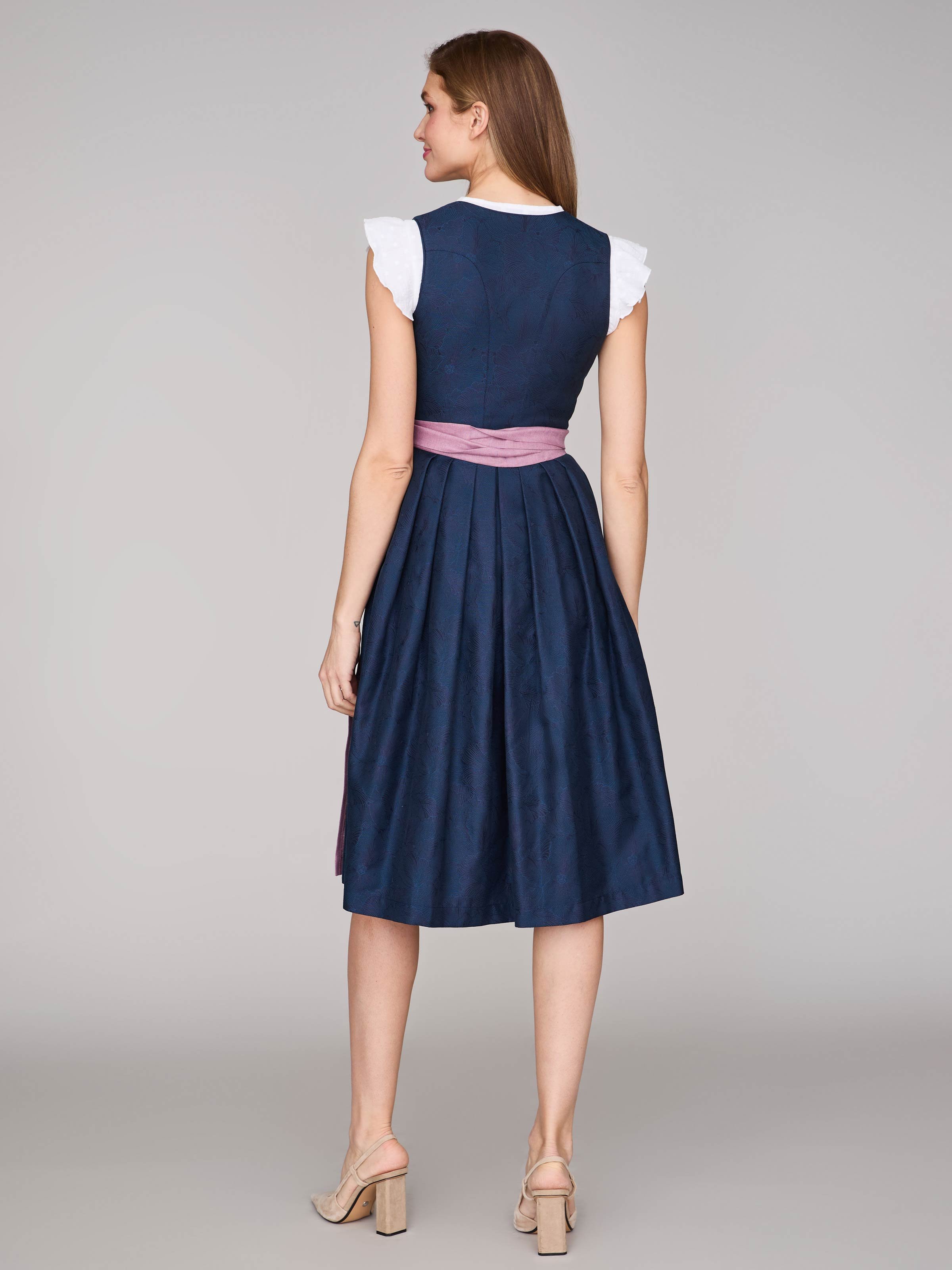 Mitternachtsblaues Dirndl mit floralem Muster