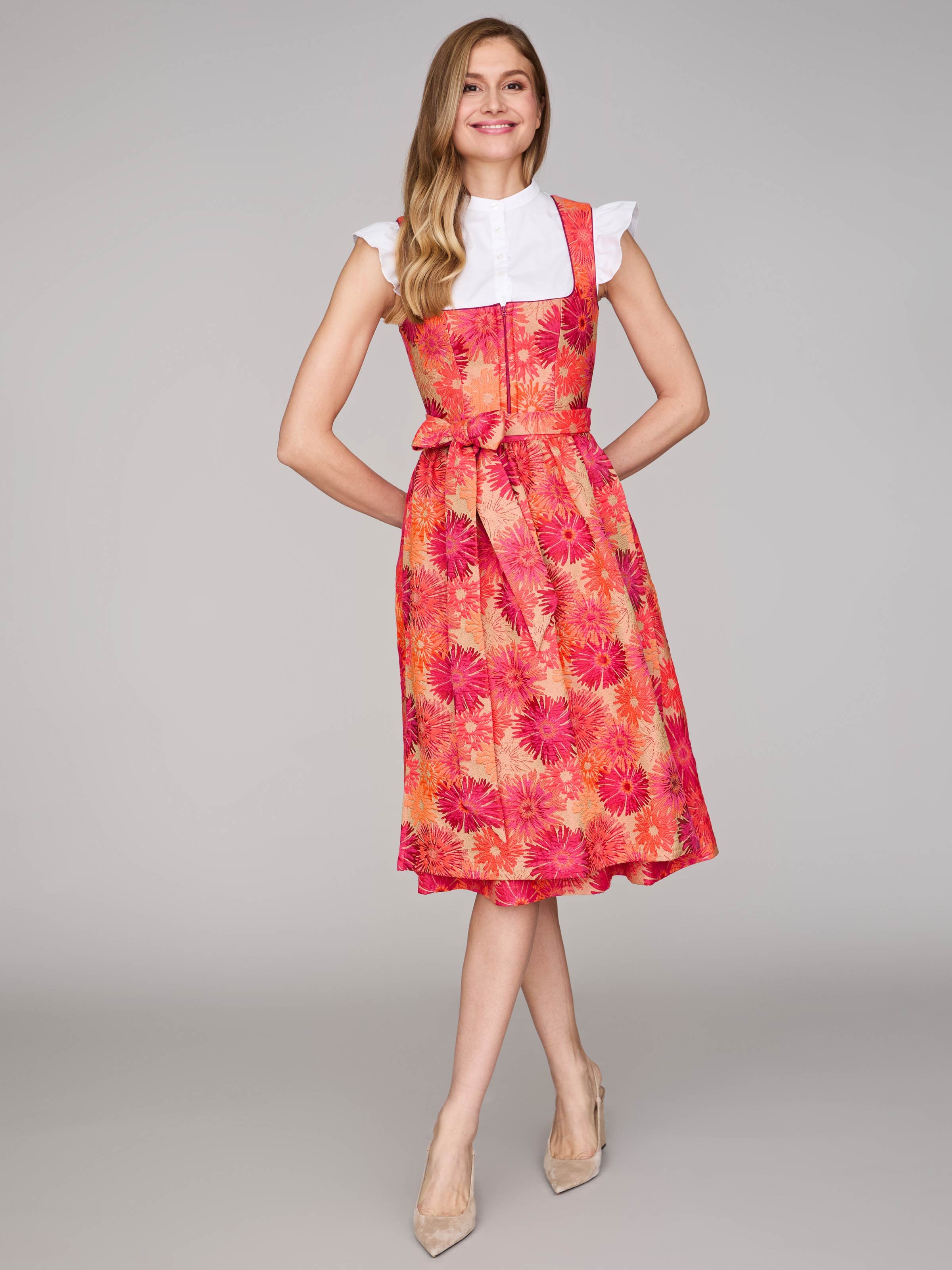 Pinkes Dirndl mit Blumenmuster