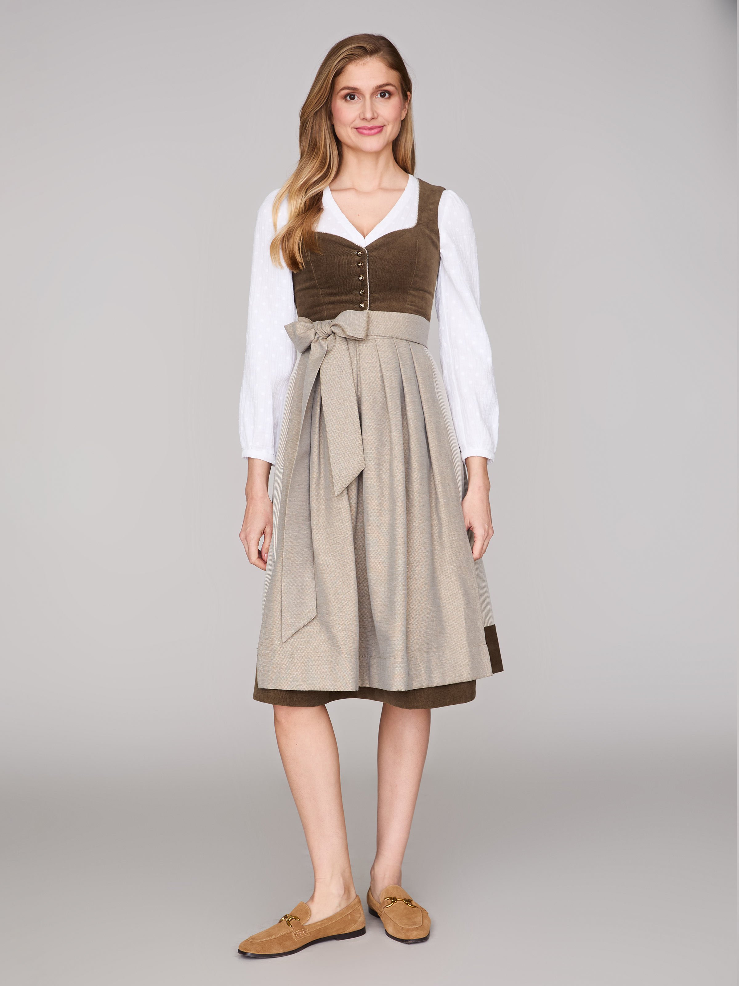 Grünes Corddirndl mit abnehmbarem Arm