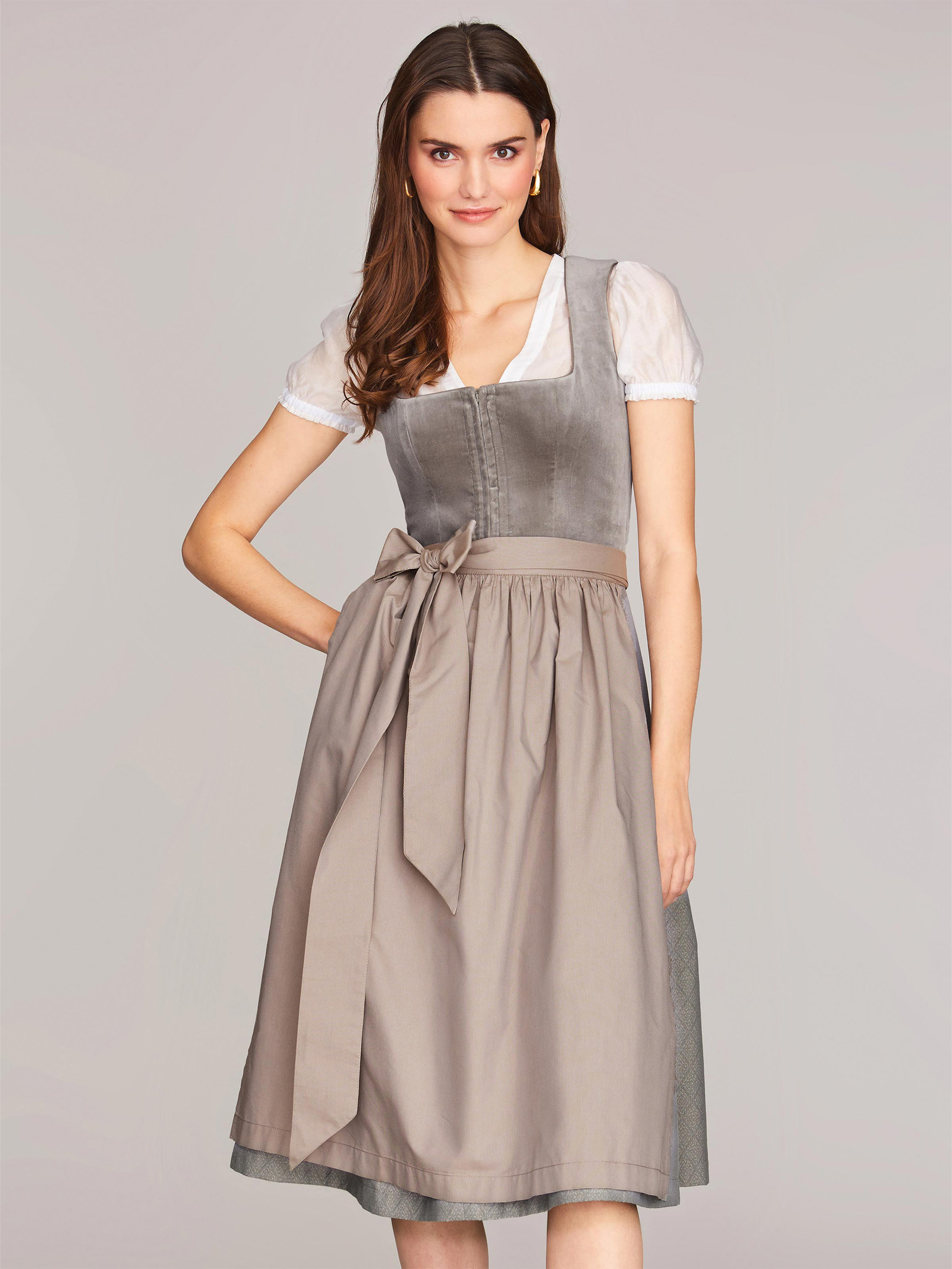 Limberry Graues Dirndl mit Samt-Mieder - DELILAH SKYLIGHT GREY