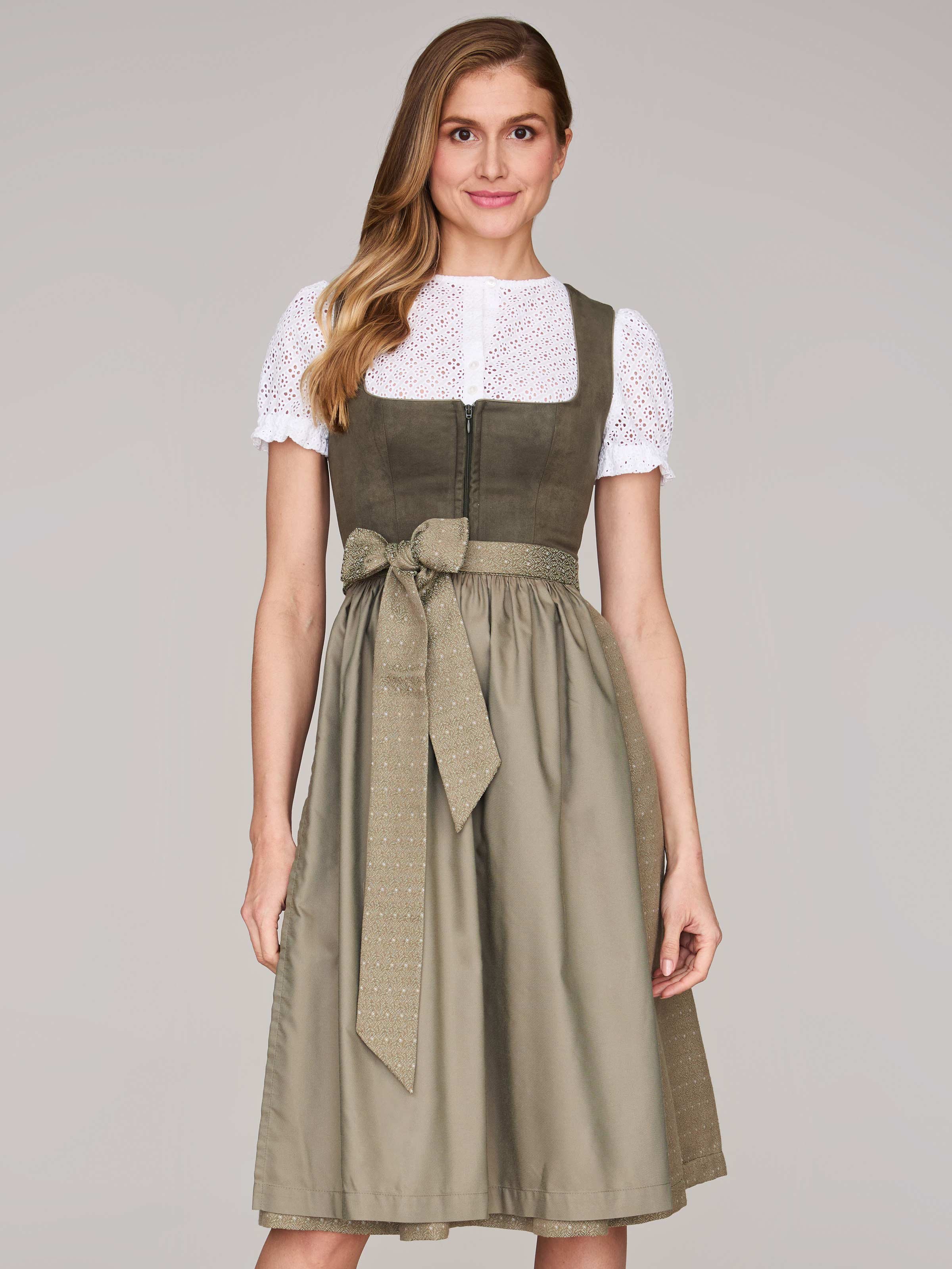 Limberry Moosgrünes Dirndl mit Velours-Mieder - ISOBEL MOSSY GREEN