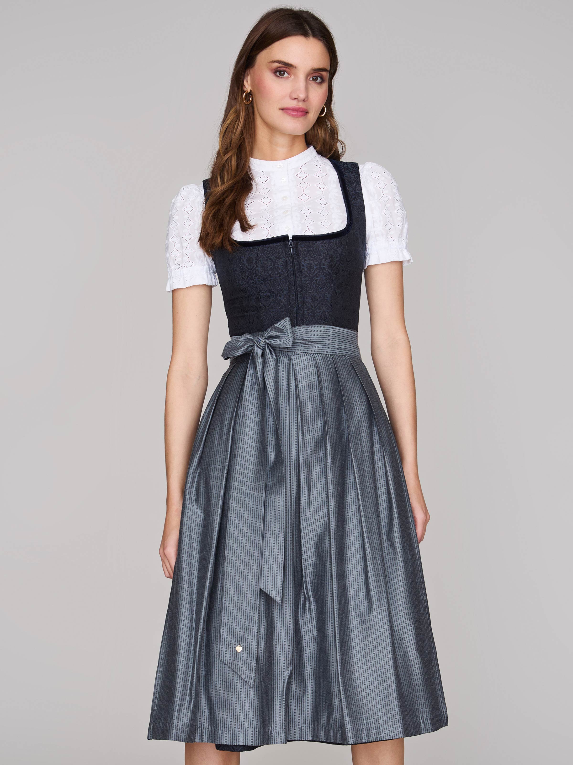 Limberry Dunkelblaues Dirndl mit Ornament-Muster - FRANZI